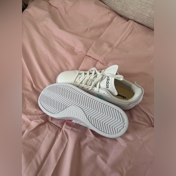 Adidas Sneakers - Picture 4 of 8